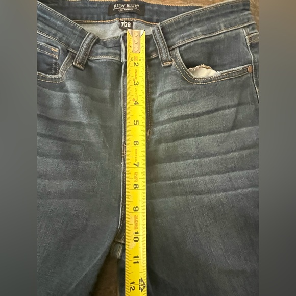 Judy Blue relaxed fit denim jeans. Size 7 /28” waist, 31”L. - Picture 9 of 12